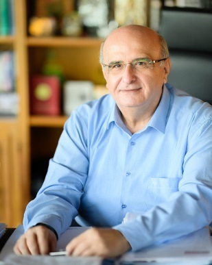 Christos Bouras